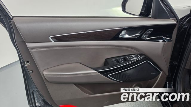 Kia K7 Hybrid Noblesse 2017 — фото 24
