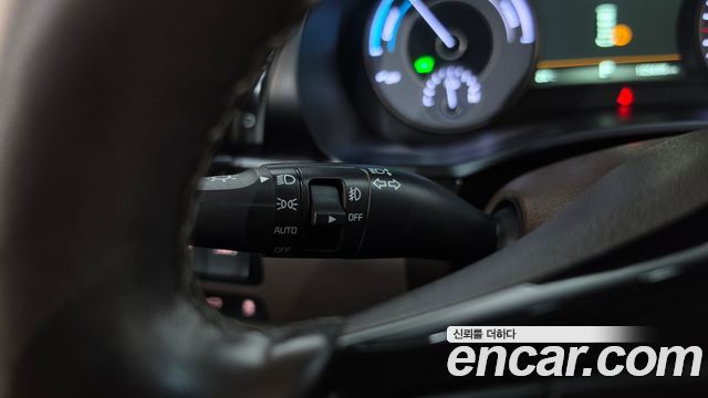 Kia K7 Hybrid Noblesse 2017 — фото 30