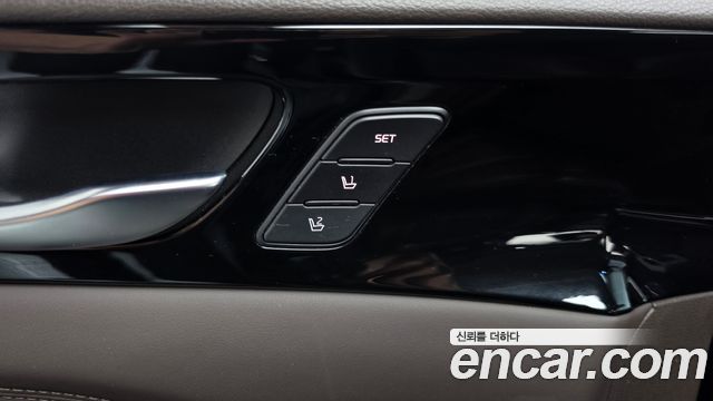 Kia K7 Hybrid Noblesse 2017 — фото 33