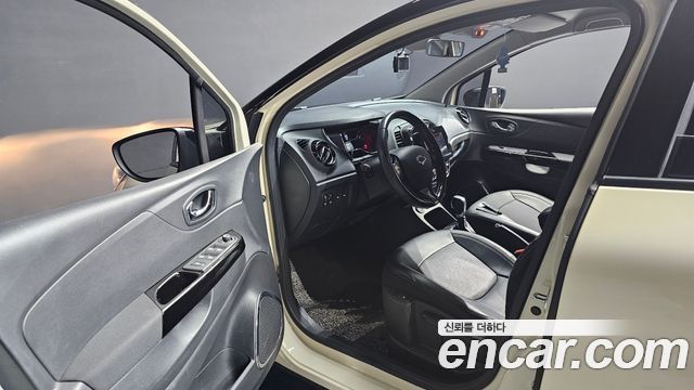 Renault Korea QM3 RE 2017 — фото 10