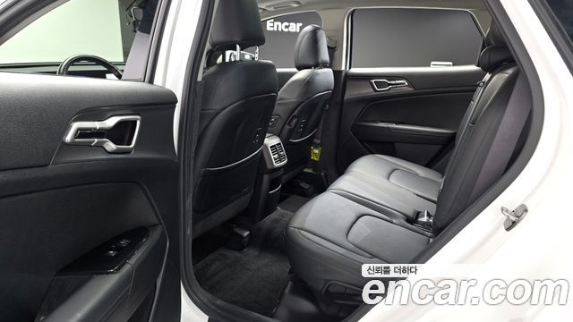 Kia Sportage (V) Gasoline 1.6 Turbo 2WD Nobleless 2022 — фото 15