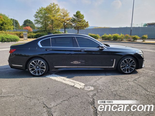 BMW 7 Series (G11) 740Li xDrive M Sport Package 2021 — фото 7