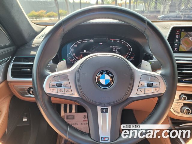 BMW 7 Series (G11) 740Li xDrive M Sport Package 2021 — фото 16