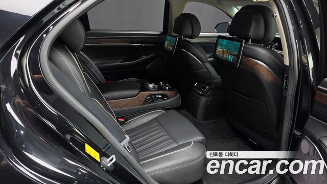Genesis G90 3.3 T AWD Premium 2021 — фото 11