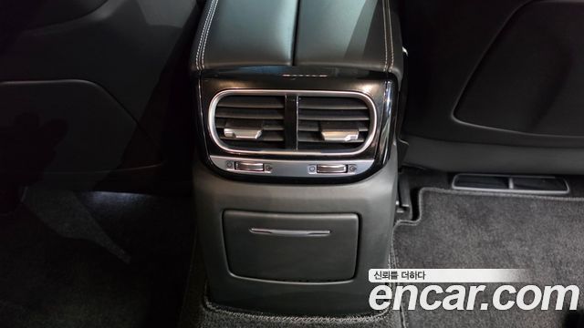 Genesis G90 3.3 T AWD Premium 2021 — фото 19