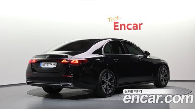 Mercedes-Benz E-Class (W214) E200 Avantgarde 2025 — фото 2