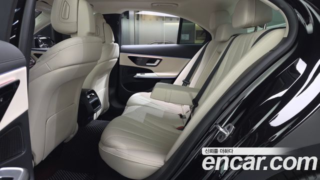 Mercedes-Benz E-Class (W214) E200 Avantgarde 2025 — фото 12