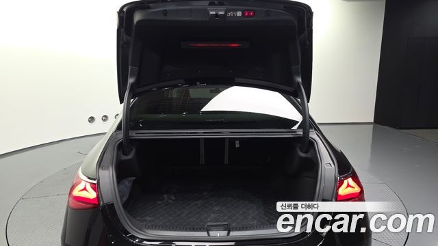 Mercedes-Benz E-Class (W214) E200 Avantgarde 2025 — фото 20