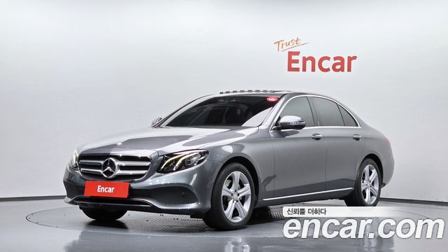 Mercedes-Benz E-Class (W213) E200 Avantgarde 2017 — фото 1