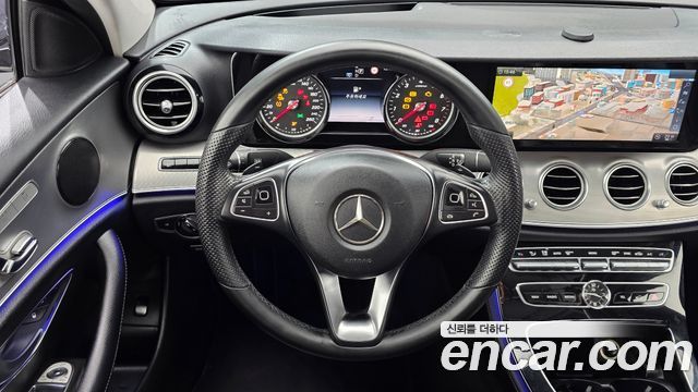 Mercedes-Benz E-Class (W213) E200 Avantgarde 2017 — фото 13