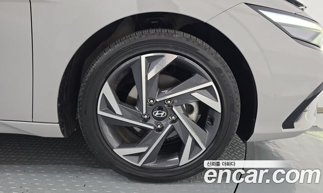Hyundai Avante (CN7) 1.6 Inspiration 2025 — фото 27