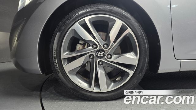 Hyundai Avante 1.6 GDi Modern Standard 2014 — фото 5
