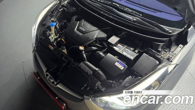 Hyundai Avante 1.6 GDi Modern Standard 2014 — фото 6