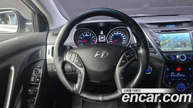 Hyundai Avante 1.6 GDi Modern Standard 2014 — фото 13
