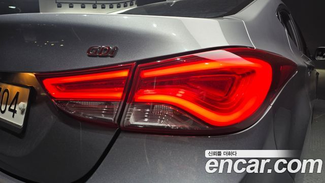 Hyundai Avante 1.6 GDi Modern Standard 2014 — фото 23