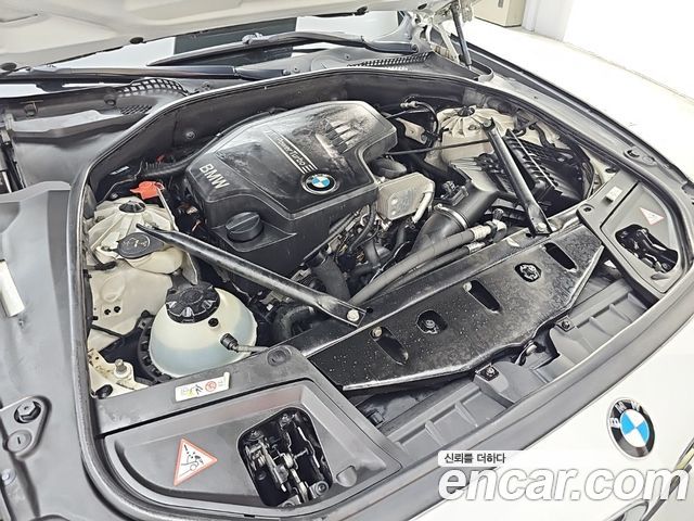 BMW 5 Series (F10) 528i xDrive 2014 — фото 6