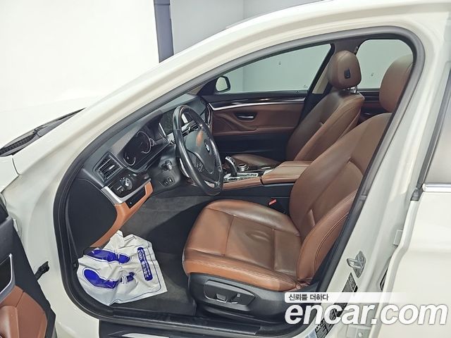 BMW 5 Series (F10) 528i xDrive 2014 — фото 15