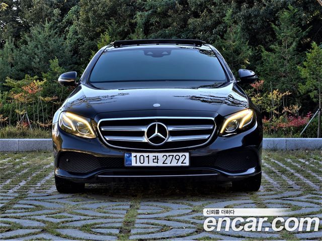 Mercedes-Benz E-Class (W213) E300 4MATIC Avnatgarde 2017 — фото 3