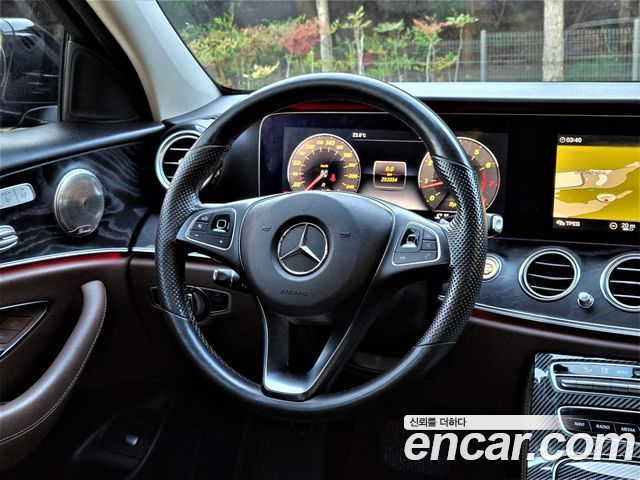 Mercedes-Benz E-Class (W213) E300 4MATIC Avnatgarde 2017 — фото 5