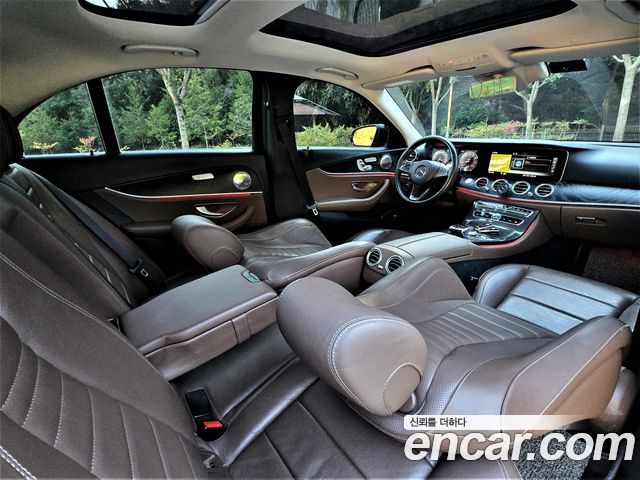 Mercedes-Benz E-Class (W213) E300 4MATIC Avnatgarde 2017 — фото 6