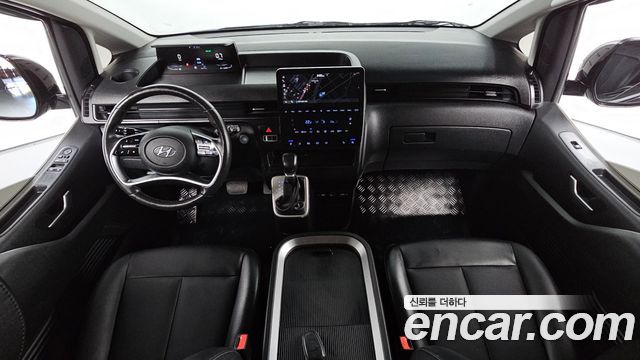 Hyundai Staria Cargo 5-Seater Modern 2023 — фото 7
