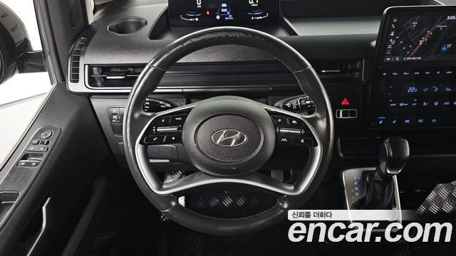 Hyundai Staria Cargo 5-Seater Modern 2023 — фото 12