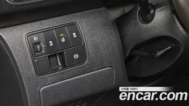 Hyundai Staria Cargo 5-Seater Modern 2023 — фото 13