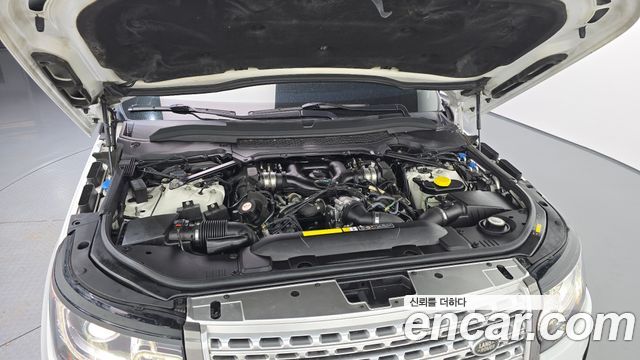 Land Rover Range Rover (IV) 4.4 SDV8 Vogue SE DIESEL 2016 — фото 6