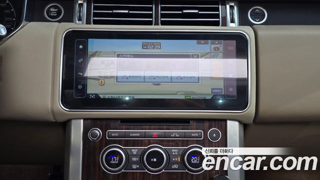 Land Rover Range Rover (IV) 4.4 SDV8 Vogue SE DIESEL 2016 — фото 13