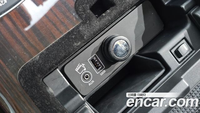 Land Rover Range Rover (IV) 4.4 SDV8 Vogue SE DIESEL 2016 — фото 17
