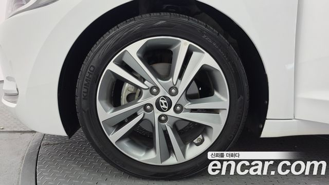 Hyundai Avante (AD) 1.6 GDI Value Plus 2018 — фото 5