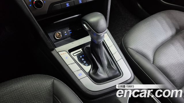 Hyundai Avante (AD) 1.6 GDI Value Plus 2018 — фото 9