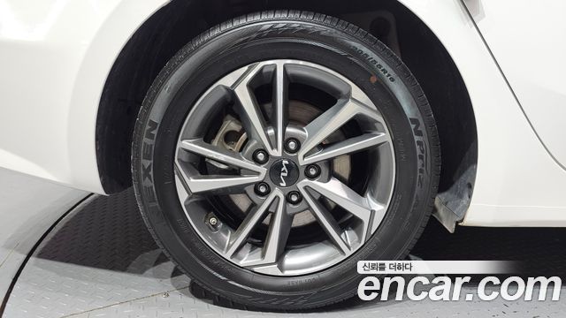 Kia K3 (II) 1.6 Trendy 2023 — фото 5