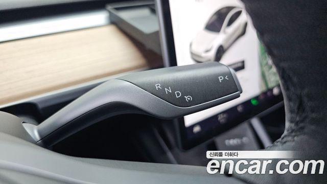 Tesla Model Y Long Range AWD 2021 — фото 9