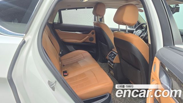 BMW X6 (F16) xDrive 30d 2016 — фото 11