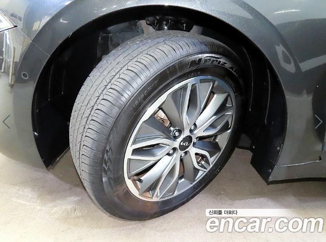 Kia K5 Hybrid (III) Signature 2022 — фото 24