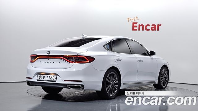 Hyundai Grandeur (IG) 3.0 Exclusive Special 2018 — фото 2