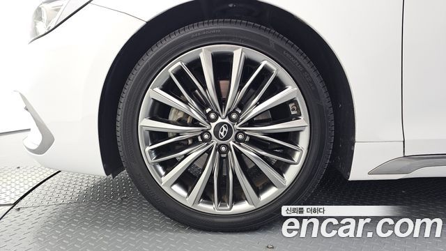 Hyundai Grandeur (IG) 3.0 Exclusive Special 2018 — фото 5
