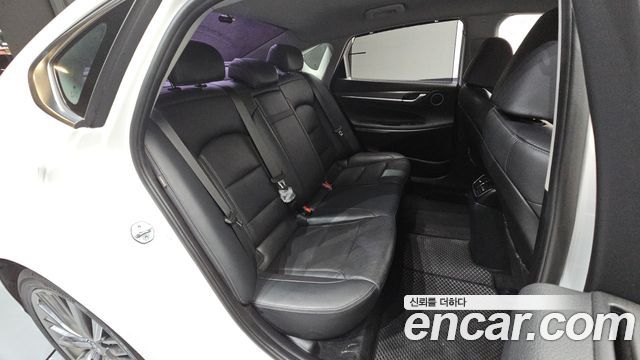Hyundai Grandeur (IG) 3.0 Exclusive Special 2018 — фото 11