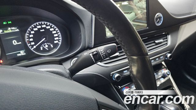 Hyundai Grandeur (IG) 3.0 Exclusive Special 2018 — фото 17