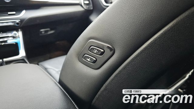 Hyundai Grandeur (IG) 3.0 Exclusive Special 2018 — фото 19