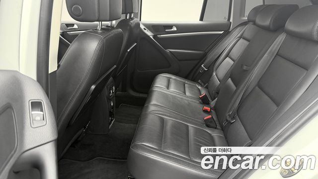 Volkswagen Tiguan 2.0 TDI Comfort 5N 2015 — фото 6
