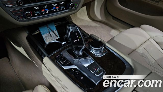 BMW 7 Series (G11) 730Ld xDrive Premium 2016 — фото 9