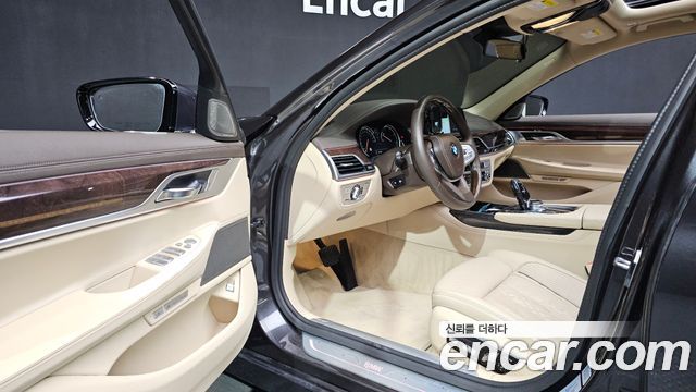 BMW 7 Series (G11) 730Ld xDrive Premium 2016 — фото 10