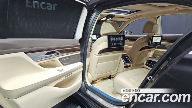 BMW 7 Series (G11) 730Ld xDrive Premium 2016 — фото 26