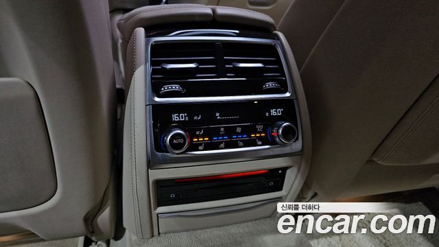BMW 7 Series (G11) 730Ld xDrive Premium 2016 — фото 29
