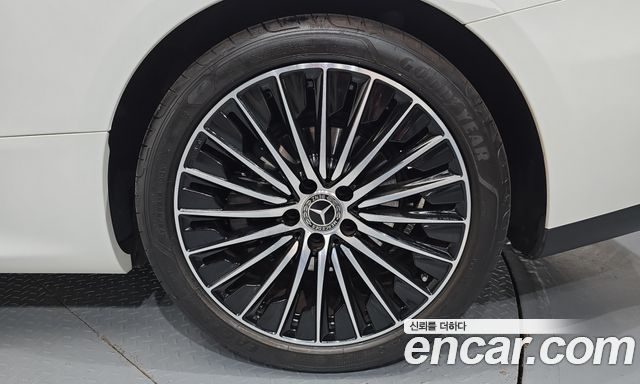 Mercedes-Benz CLE-Class (C236) CLE200 Coupe 2024 — фото 21