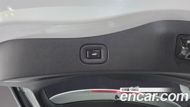 Renault Korea QM6 2.0 LPe LE 2WD 2023 — фото 17