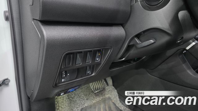 Renault Korea QM6 2.0 LPe LE 2WD 2023 — фото 28