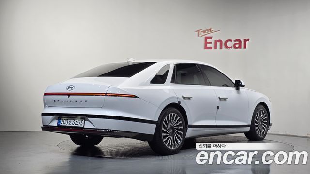 Hyundai Grandeur (GN7) 3.5 Gasoline 2WD Calligraphy 2024 — фото 2